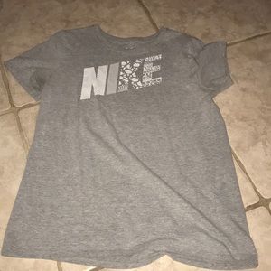 grey nike t shirt